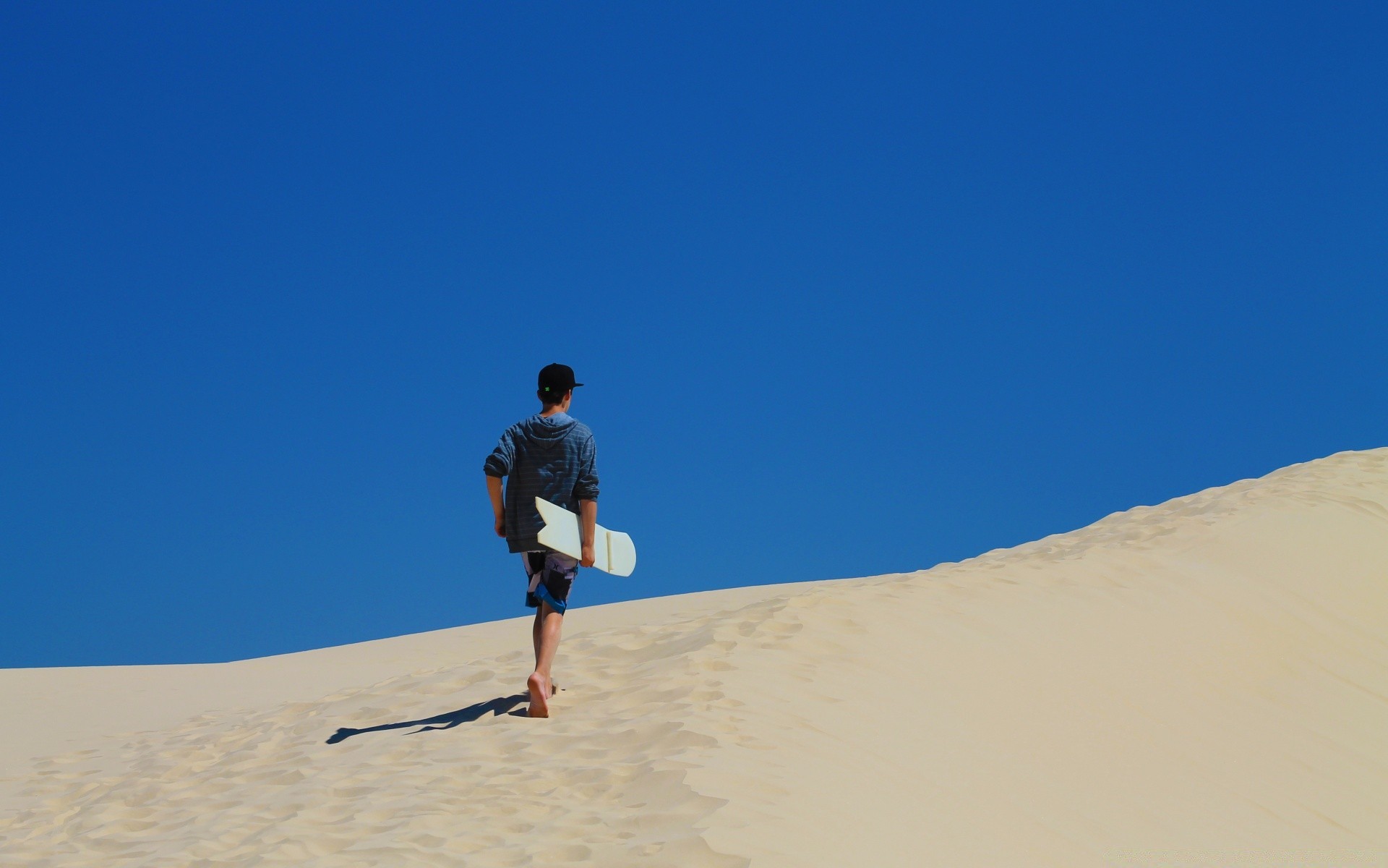 wüste sand düne abenteuer reisen urlaub im freien himmel fußabdruck erholung gutes wetter aride tageslicht unfruchtbar eine aktion strand heiß