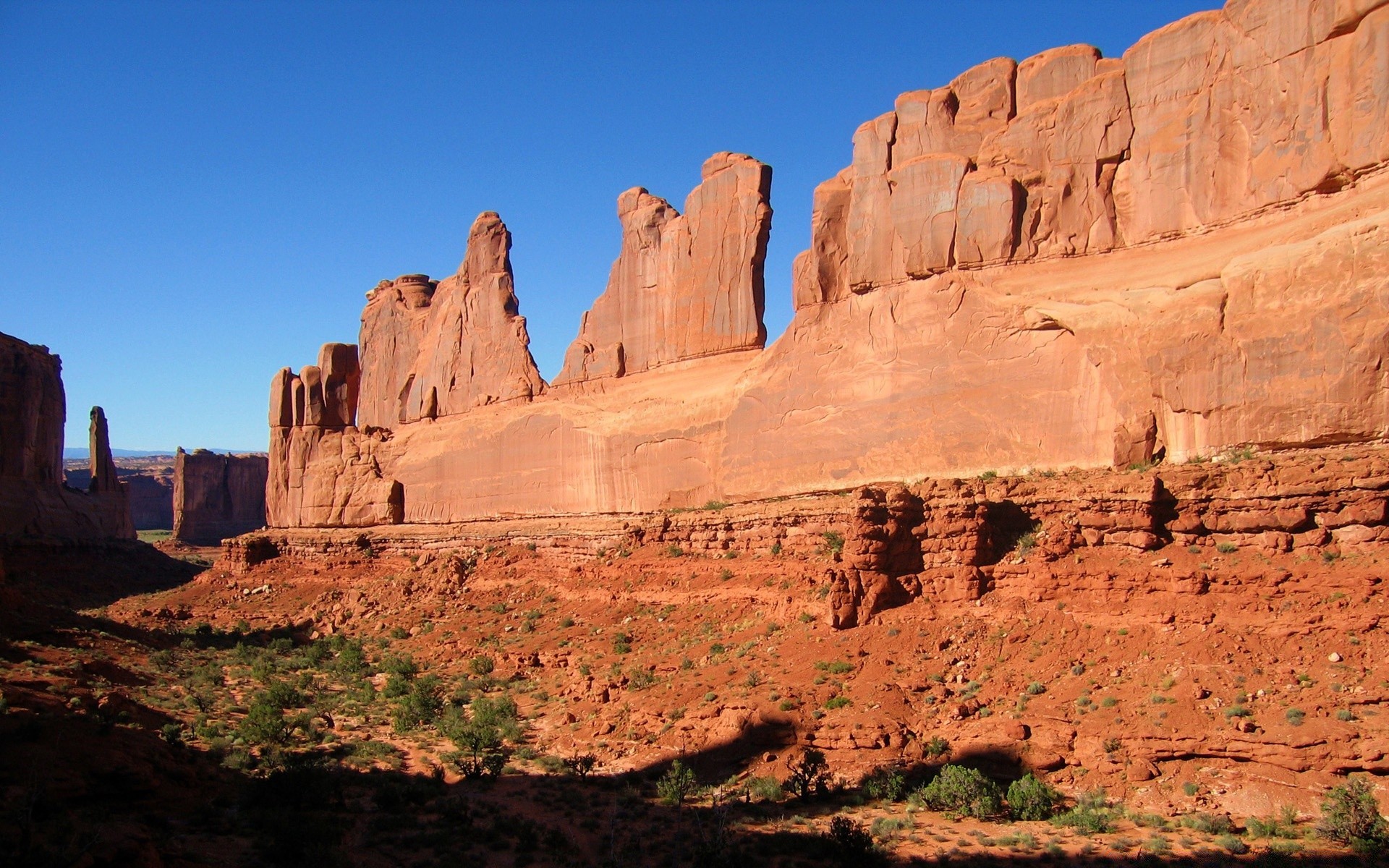 desierto viajes piedra arenisca al aire libre roca geología cielo arida luz del día paisaje escénico