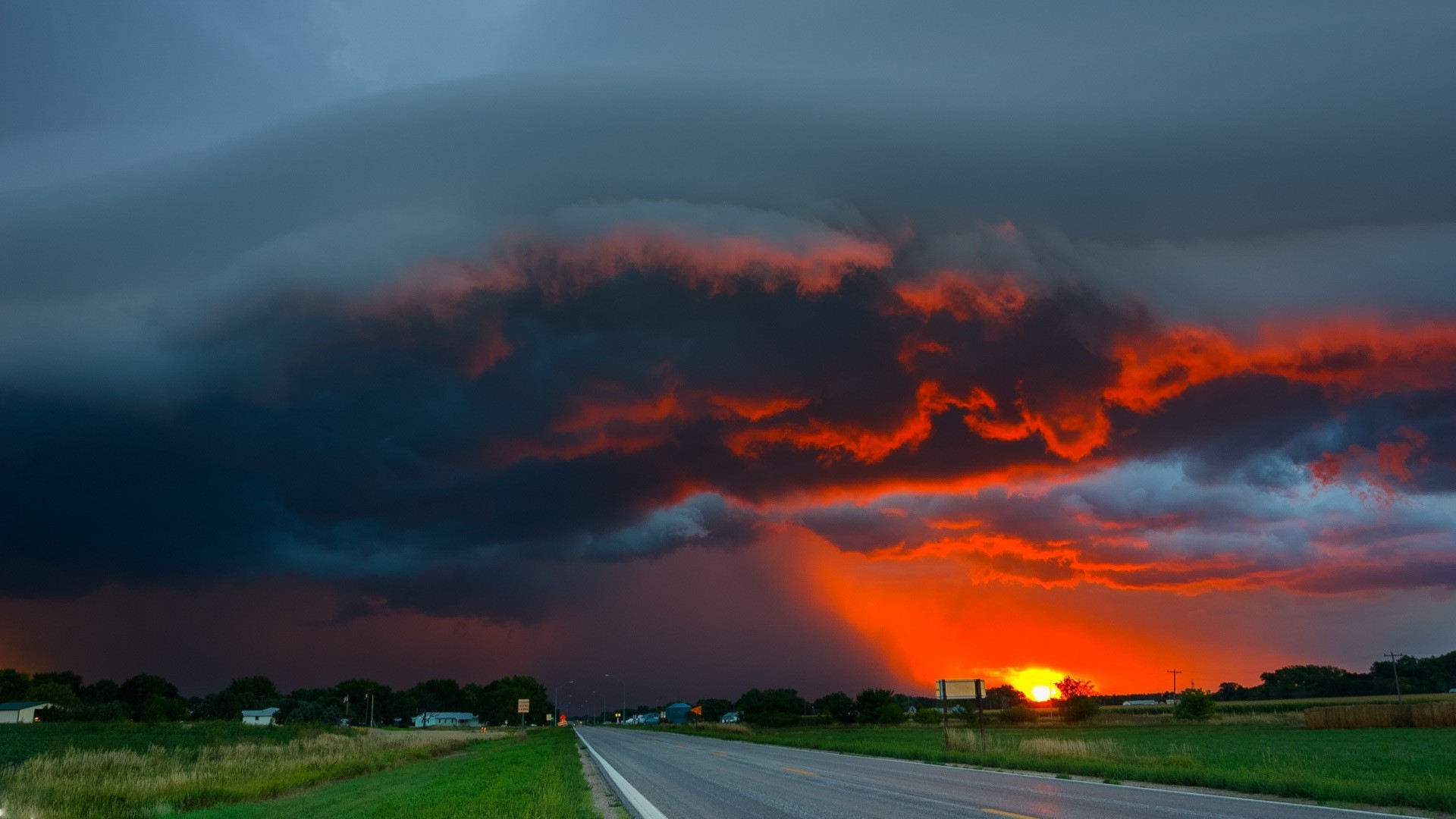 straße sonnenuntergang himmel dämmerung natur dämmerung abend landschaft im freien reisen sonne sturm dramatisch regen landschaft sommer dunkel des ländlichen raumes