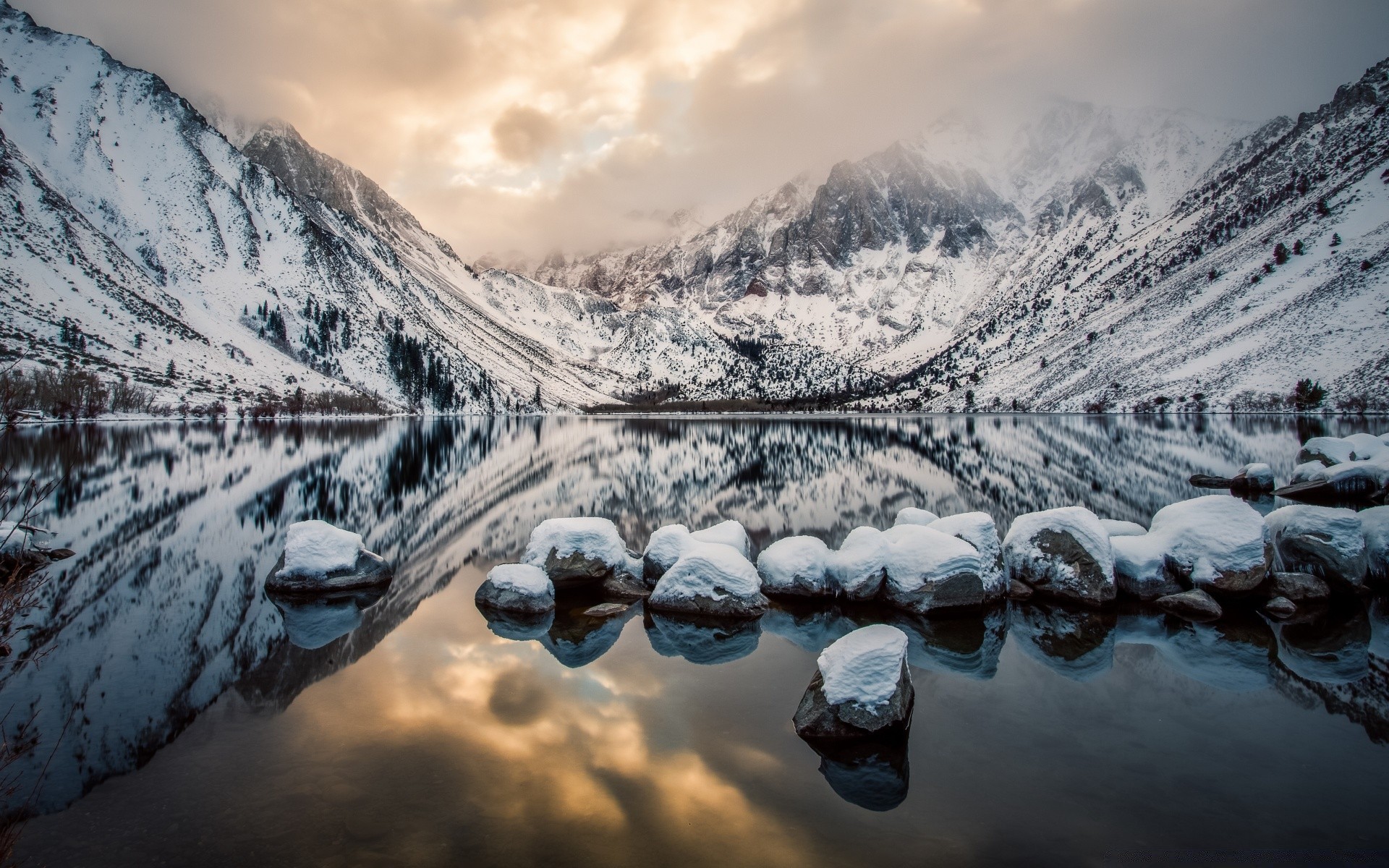 lake snow mountain winter ice landscape cold nature scenic mountain peak sky travel glacier reflection high frozen