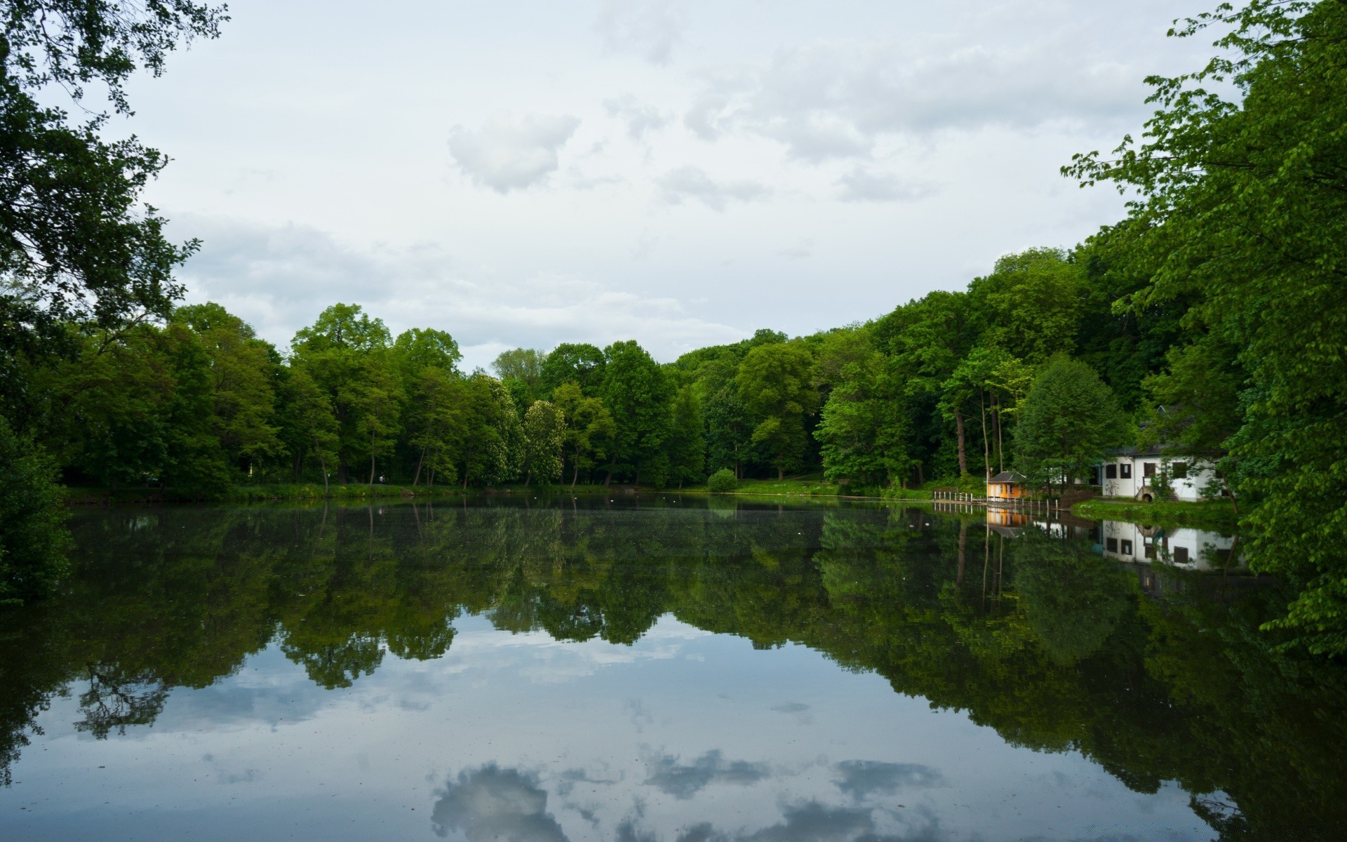 lac eau arbre paysage rivière nature réflexion en plein air bois été piscine lumière du jour ciel scénique parc environnement voyage canal herbe