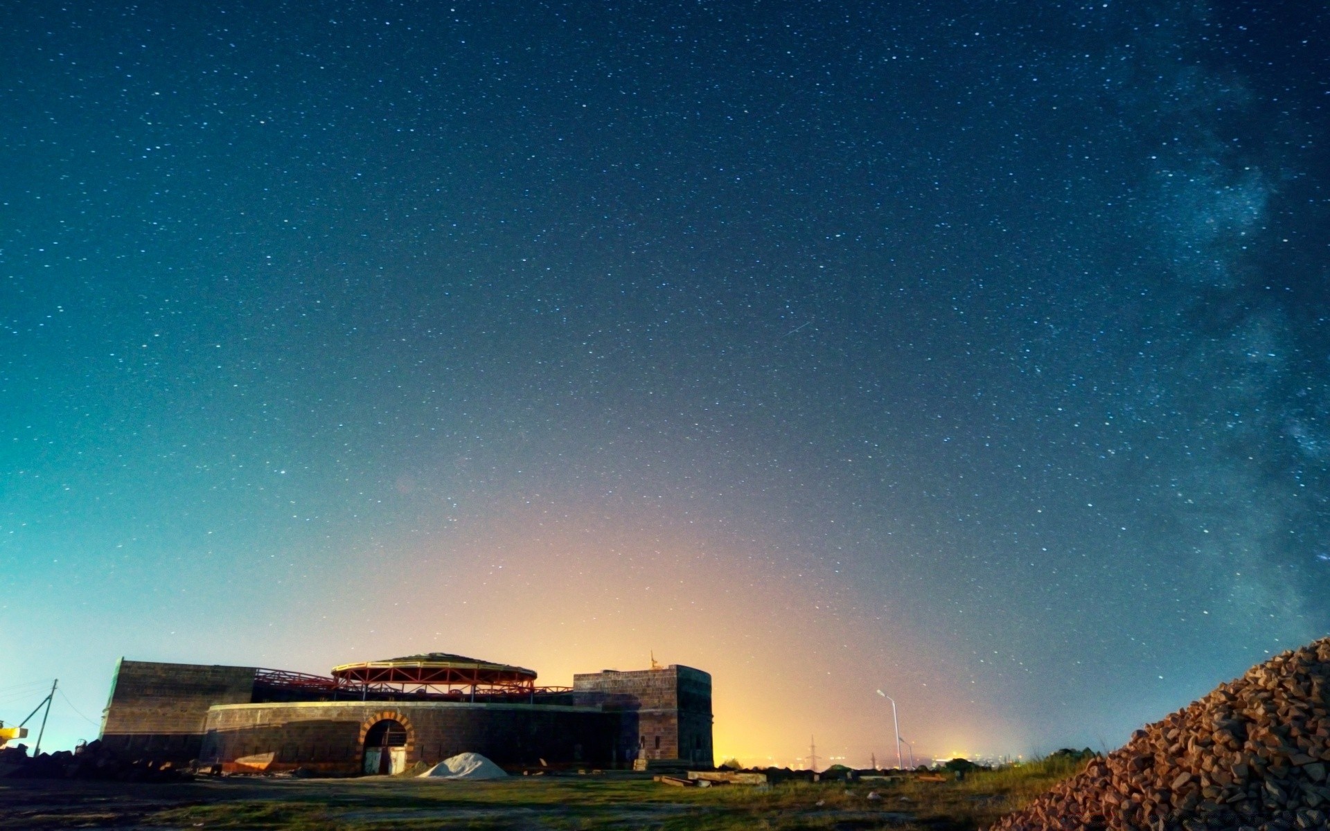 paisagem lua céu astronomia observatório paisagem ao ar livre noite espaço viagens pôr do sol crepúsculo escuro luz sol galáxia natureza inverno amanhecer lua cheia