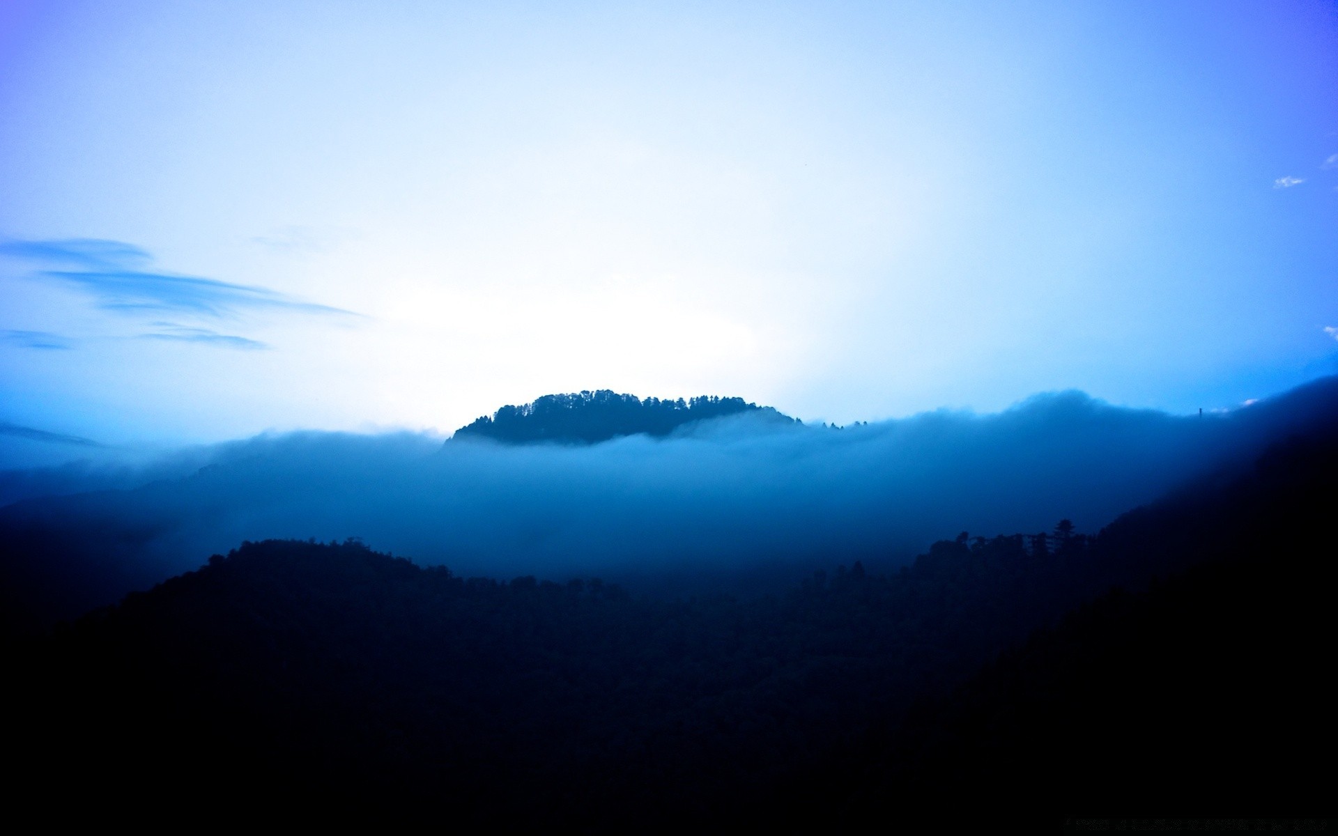 paisaje cielo paisaje naturaleza montañas niebla luz puesta de sol sol árbol amanecer viajes nube al aire libre buen tiempo