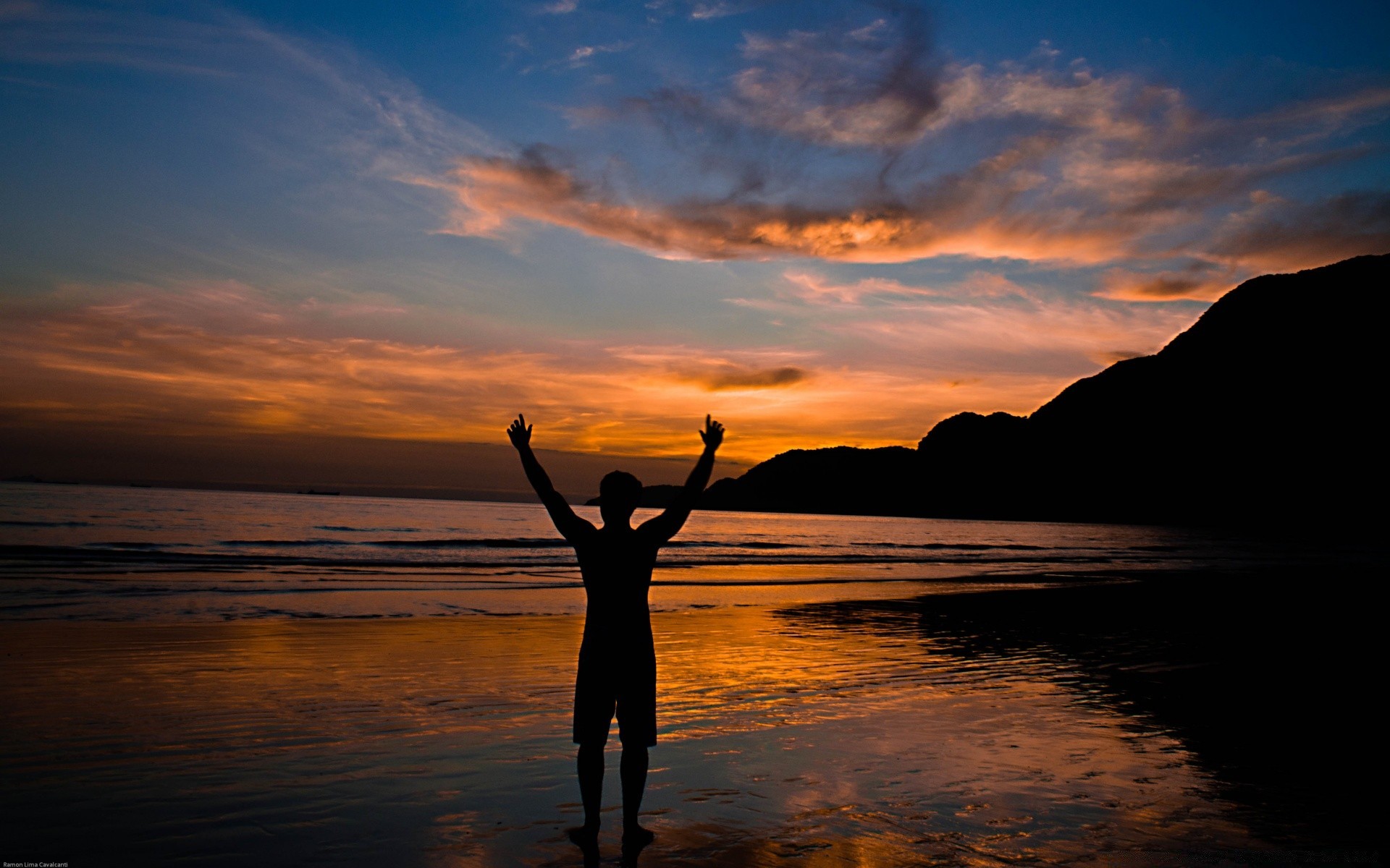 paesaggio tramonto acqua alba spiaggia crepuscolo sera sole mare illuminato oceano cielo silhouette