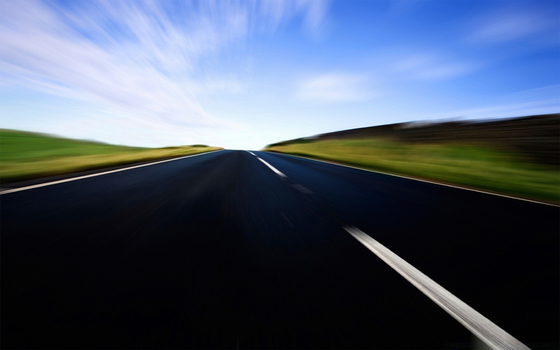 landschaft straße asphalt autobahn landschaft fahren himmel gras führer landschaft natur reisen perspektive ländliche