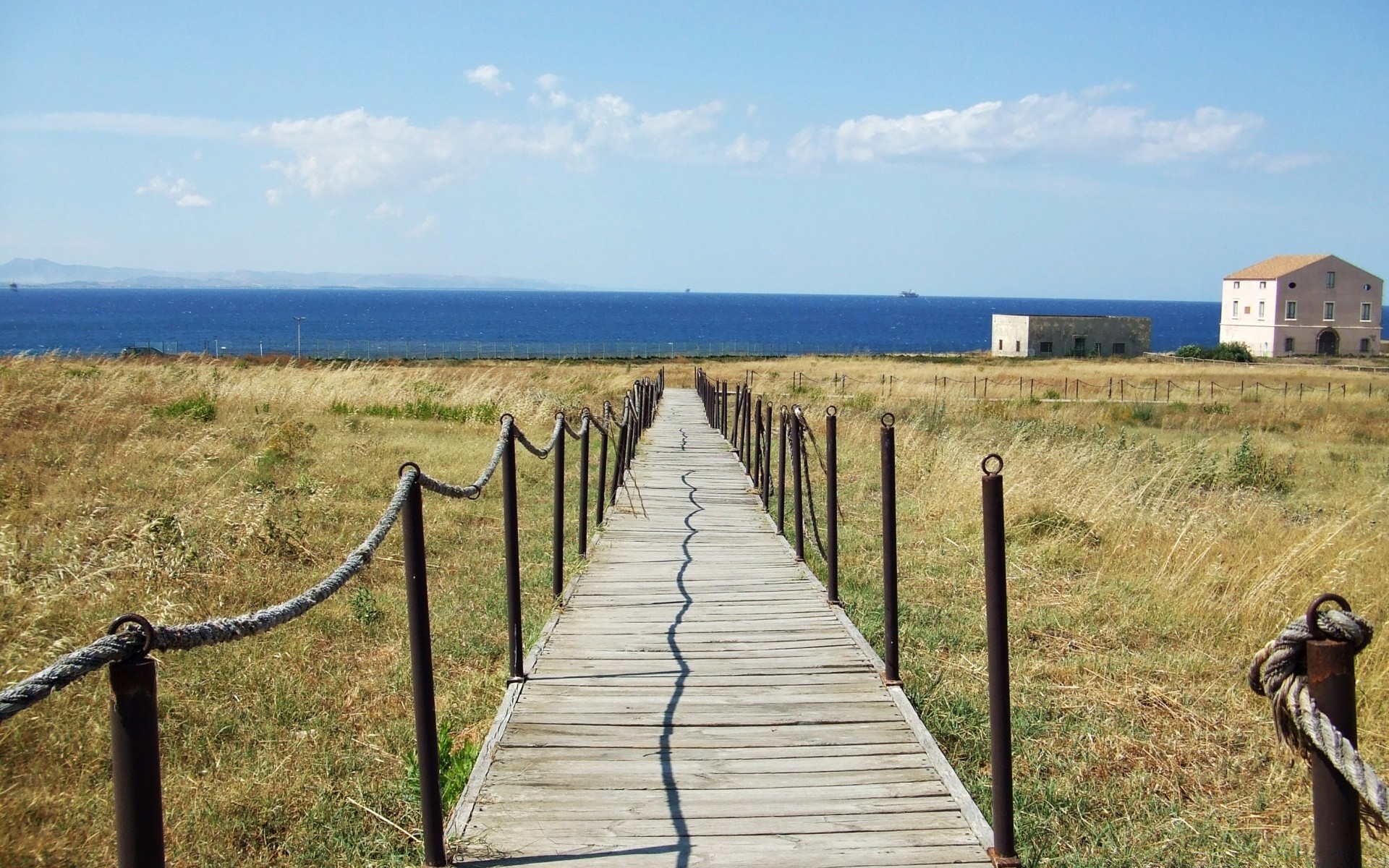 landschaft landschaft wasser zaun meer himmel meer strand im freien reisen natur tageslicht ozean promenade gras landschaftlich sommer