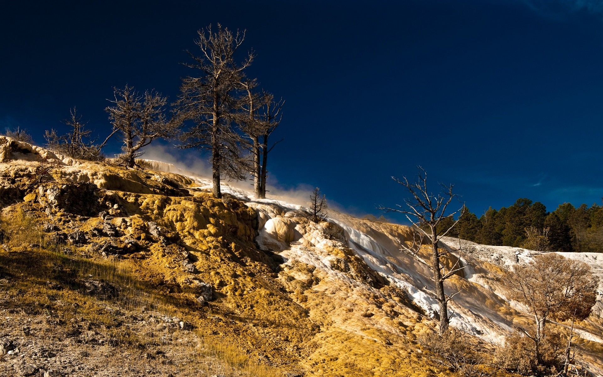 paysage paysage nature ciel arbre à l extérieur voyage montagnes scénique bois rock hiver neige beau temps colline