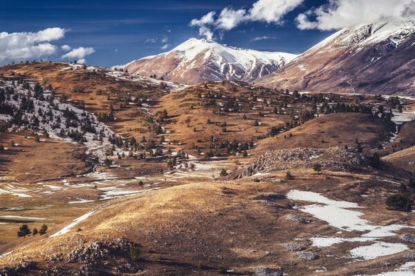 Snow, mountains and plains, what could be more beautiful