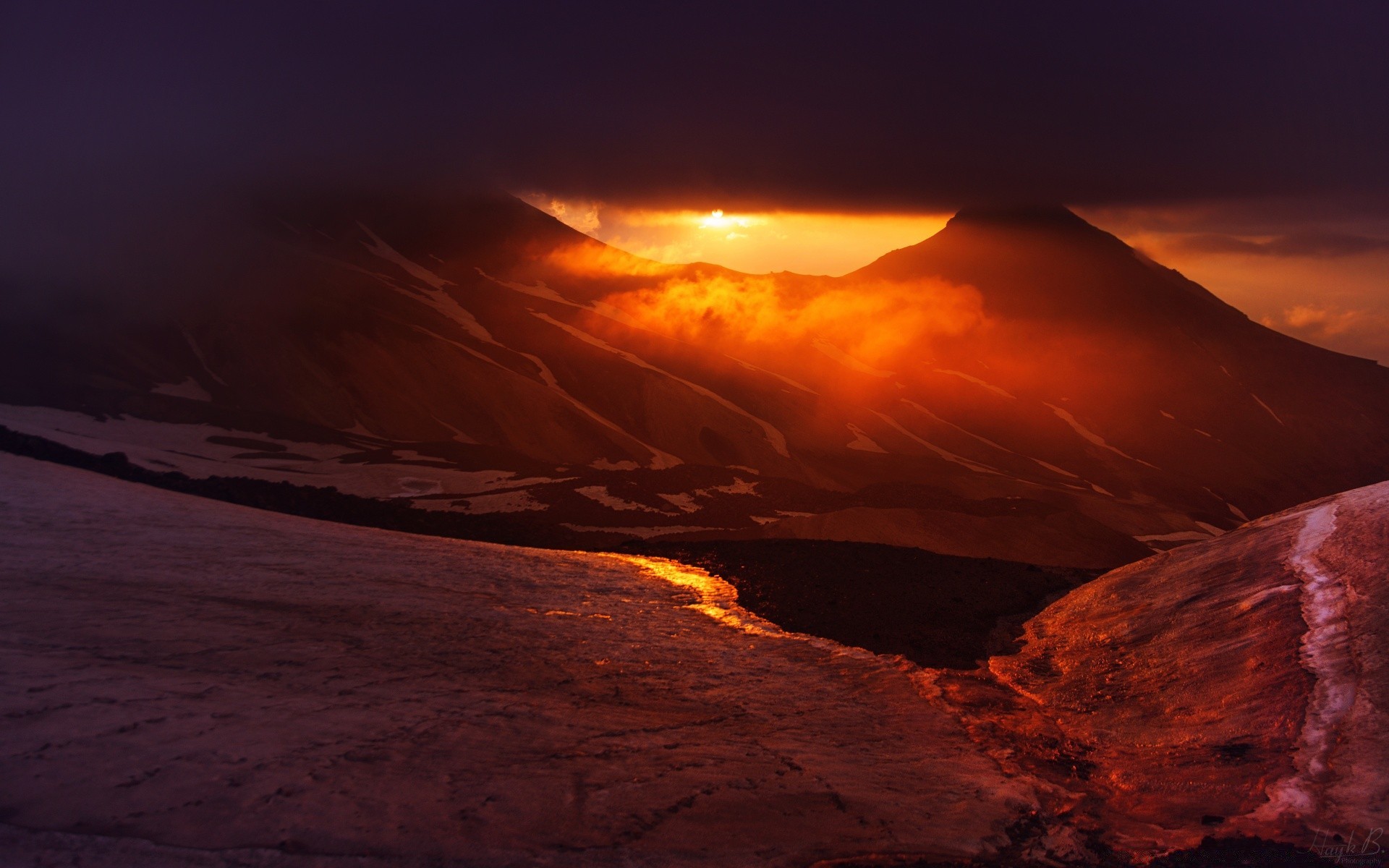 montagnes coucher de soleil aube désert soir paysage montagnes voyage volcan ciel crépuscule soleil à l extérieur neige lumière