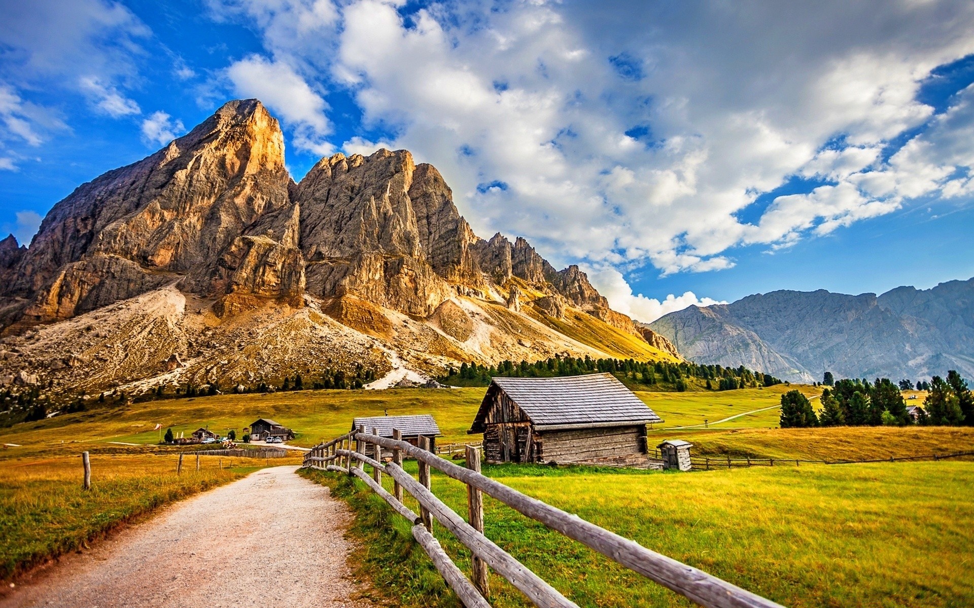 montagna montagna viaggi paesaggio cielo natura all aperto valle scenico erba nuvola legno collina roccia estate rurale fieno