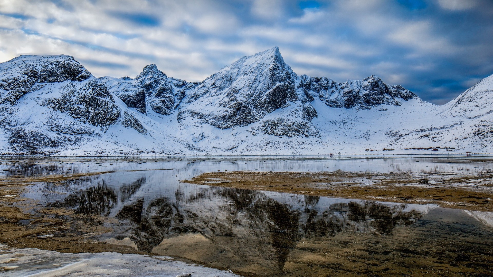 montagnes paysage neige montagnes scénique glace nature voyage eau ciel lac à l extérieur glacier hiver rock froid pic de montagne