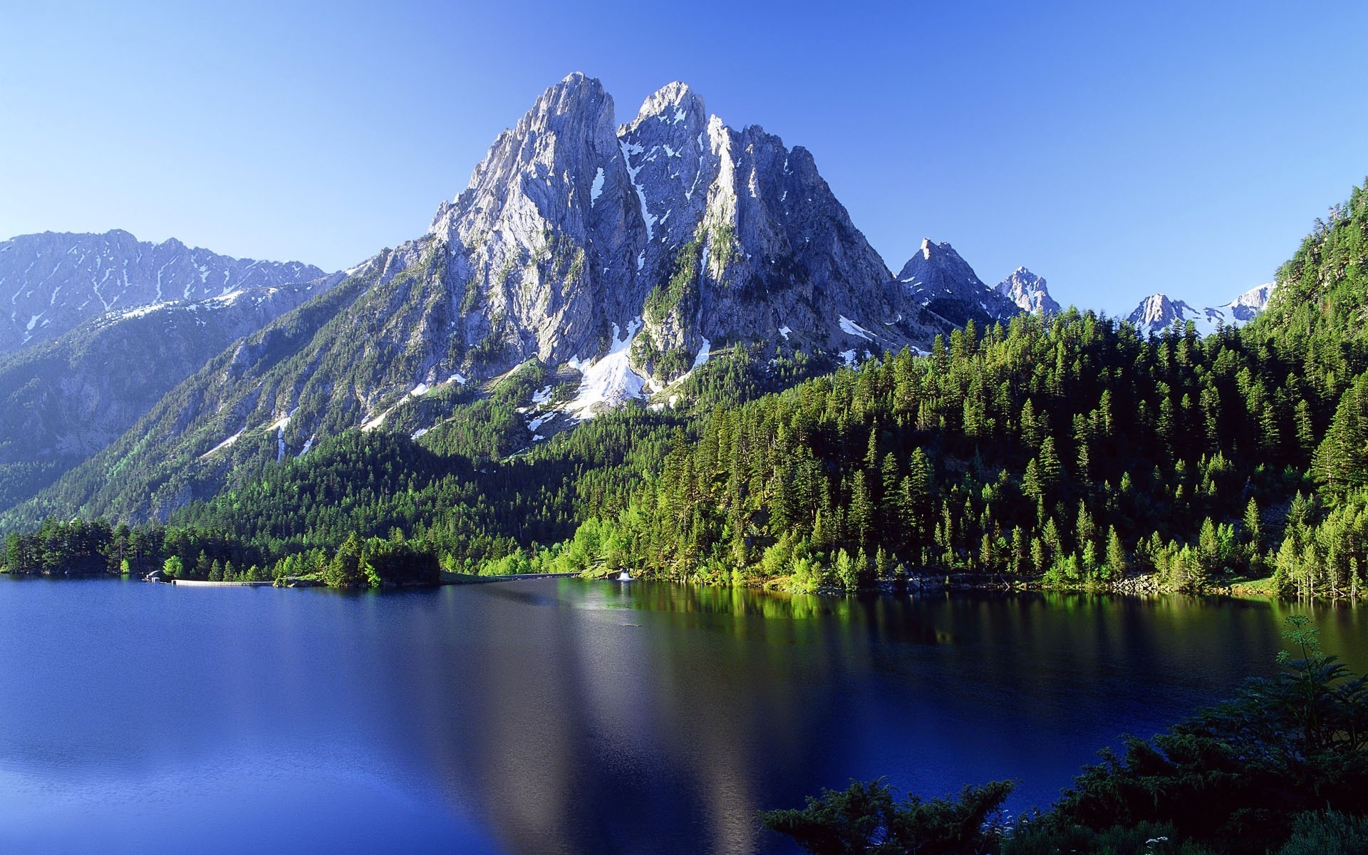 mountains mountain water lake landscape reflection nature travel wood scenic outdoors sky valley daylight tree