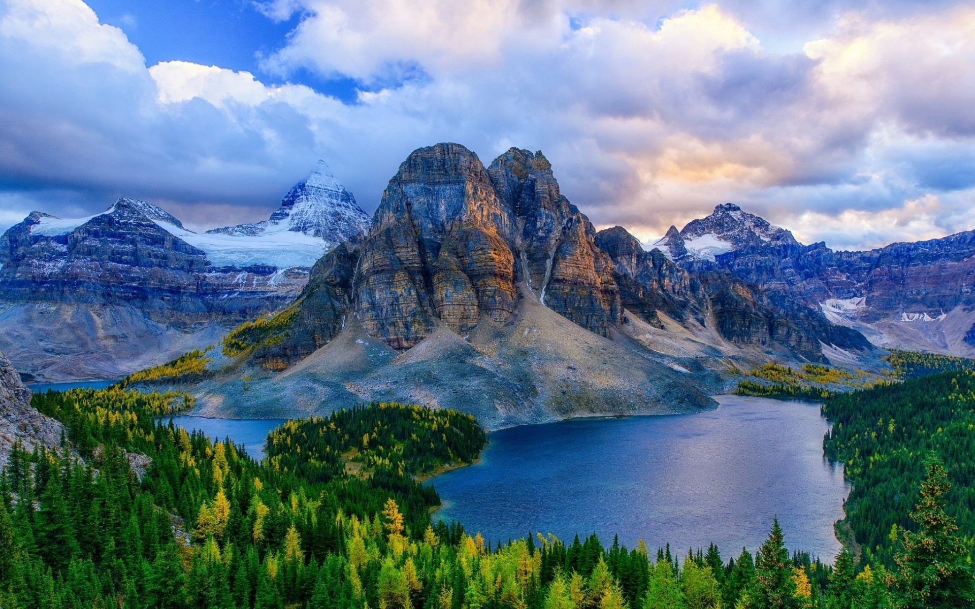 montañas agua paisaje viajes montañas lago naturaleza cielo al aire libre escénico nieve madera valle majestuoso