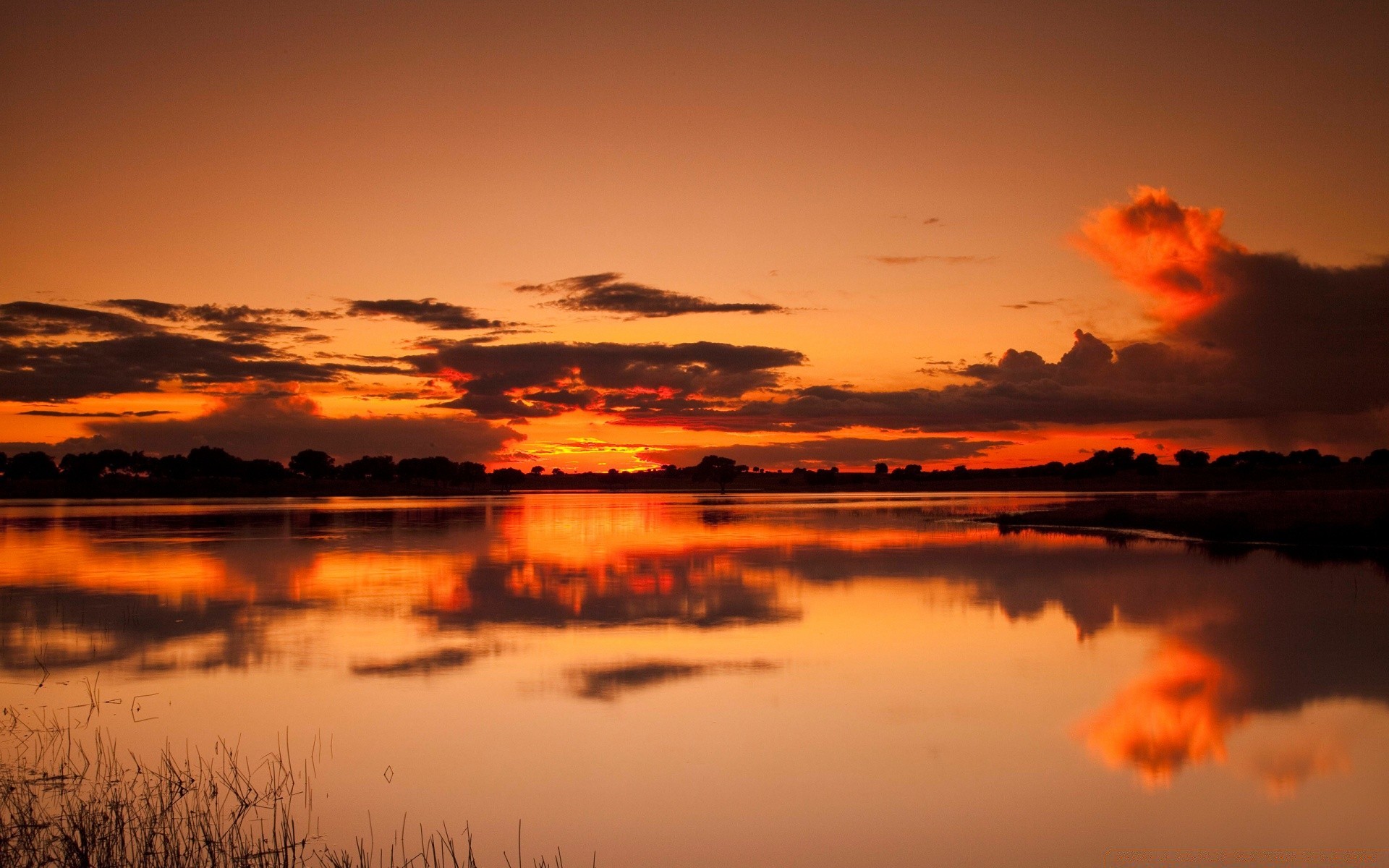 lac coucher de soleil aube eau soleil réflexion crépuscule soir ciel nature paysage