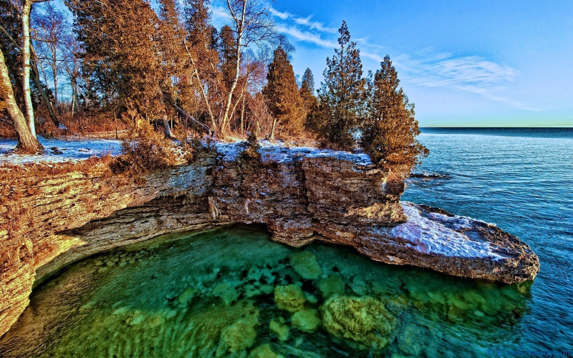 jeziora natura woda drzewo krajobraz podróże drewno niebo na zewnątrz piękne malownicze sosna rock krajobrazy morze spektakl morze park scena lato