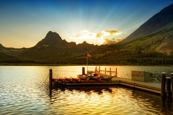 Sunset on the glacier of the National Park