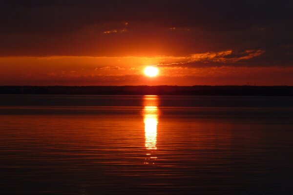 Lac coucher de soleil soleil ciel