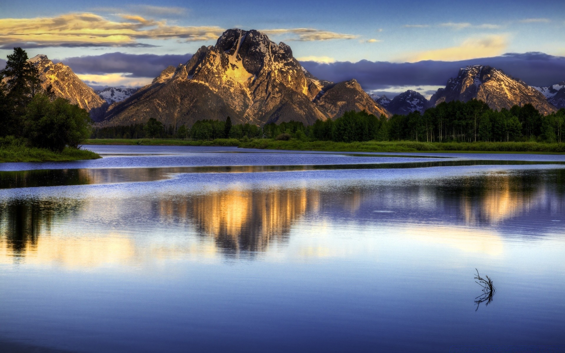 berge reflexion see wasser berge landschaft reisen natur sonnenuntergang dämmerung himmel landschaftlich schnee am abend im freien tal fluss