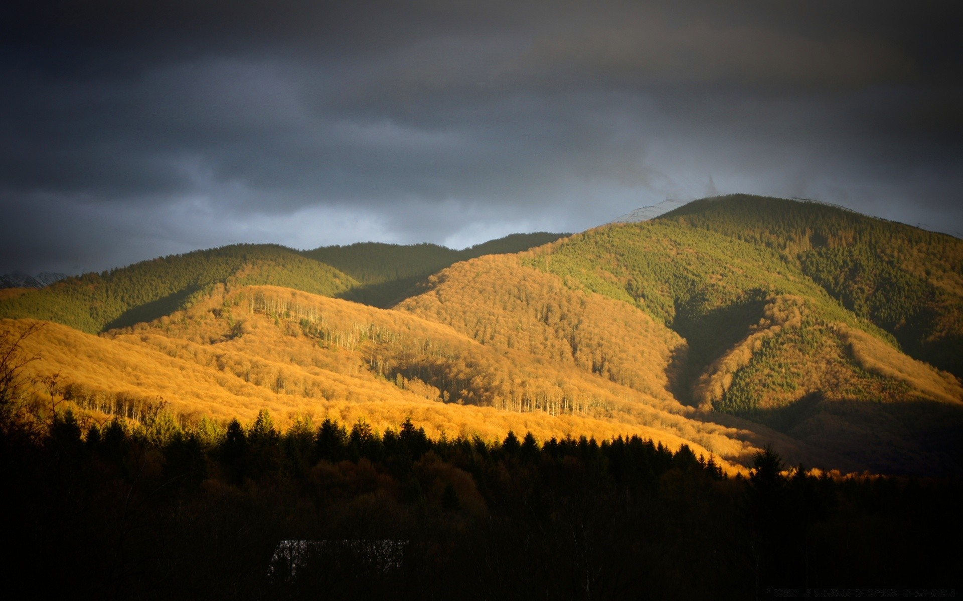 montagna paesaggio montagna all aperto viaggi tramonto cielo alba luce del giorno albero sera scenico valle natura collina autunno