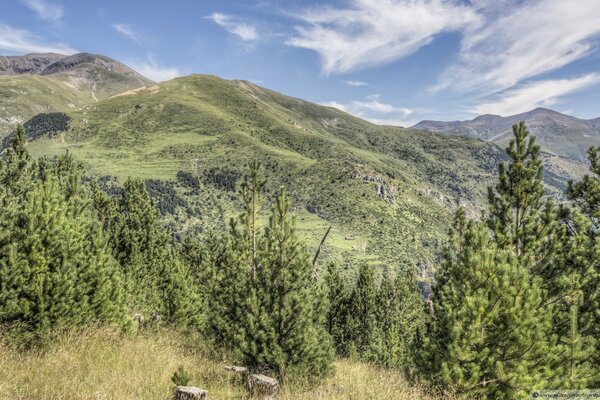 Montagnarde. Ciel. Paysage. Voyages