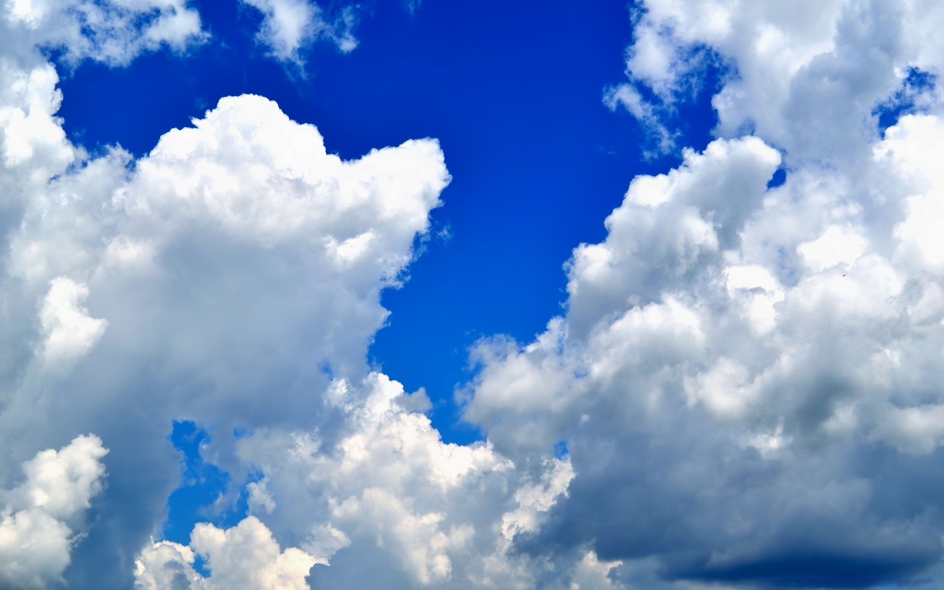 céu verão céu bom tempo natureza céu alto sol ao ar livre tempo para baixo meteorologia luz brilhante luz do dia nublado atmosfera nebulosidade área de trabalho nuvem