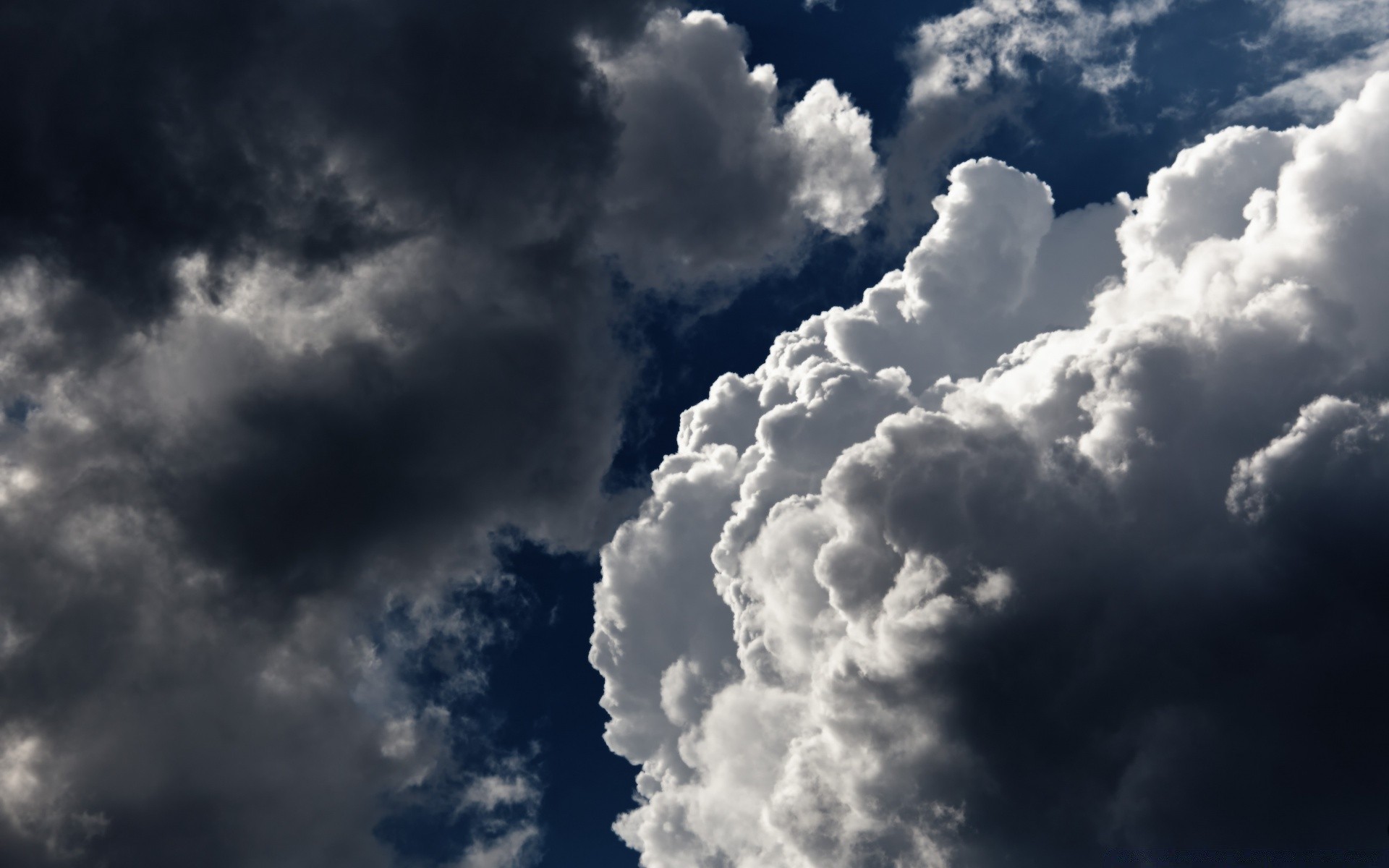 cielo cielo tempo natura bel tempo cielo all aperto meteorologia luce sole paesaggio alta estate luce del giorno nuvola pioggia tempesta