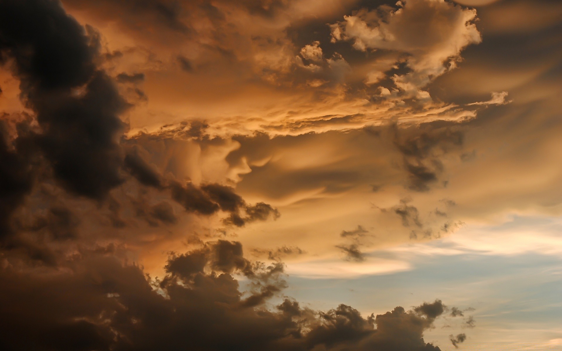 ciel coucher de soleil ciel soleil aube soir tempête rétro-éclairé météo silhouette paysage crépuscule dramatique beau temps à l extérieur lumière nature pluie nuage lumière du jour