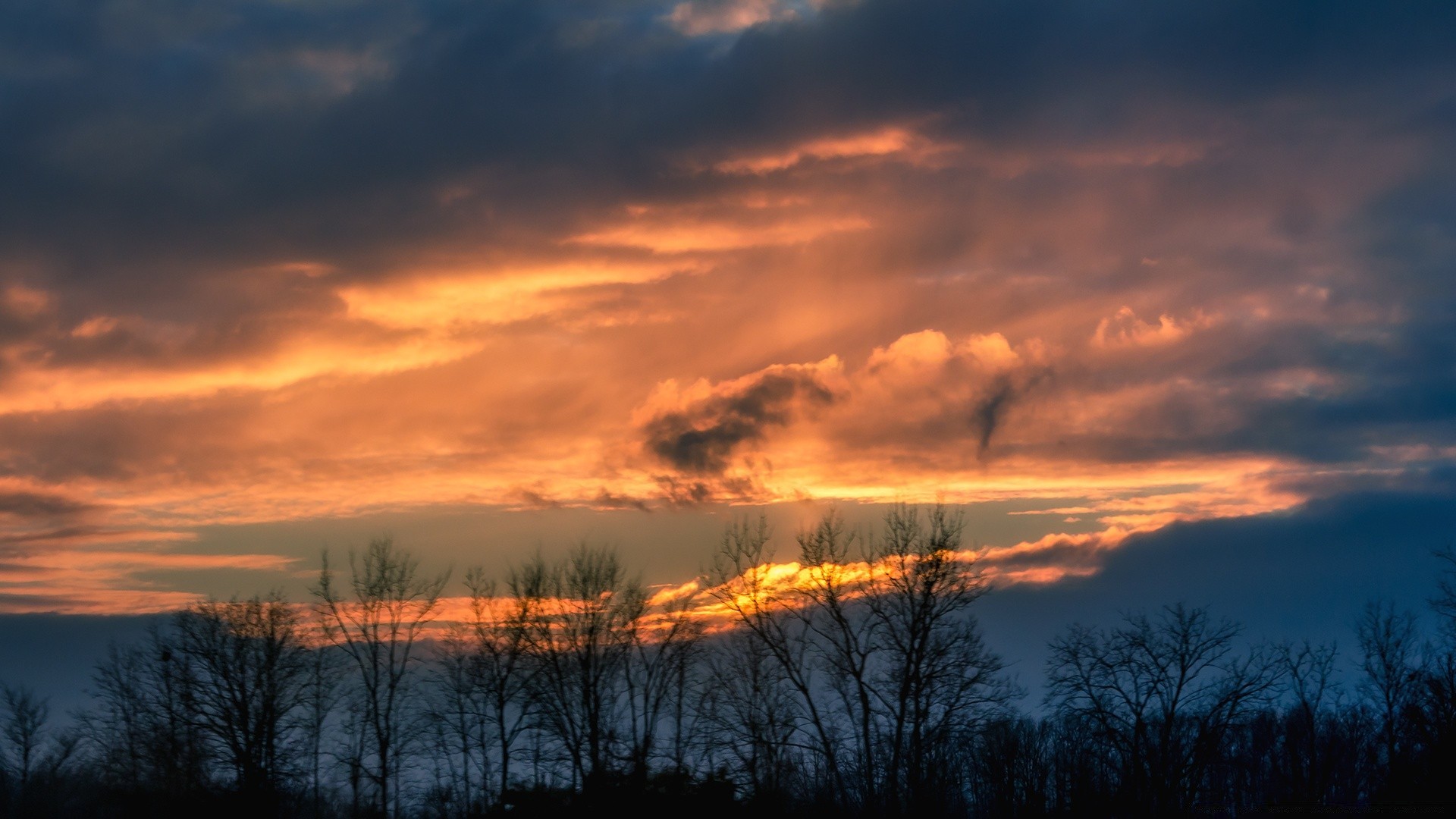 the sky sunset dawn sky outdoors nature landscape evening sun dusk tree fair weather weather fall winter