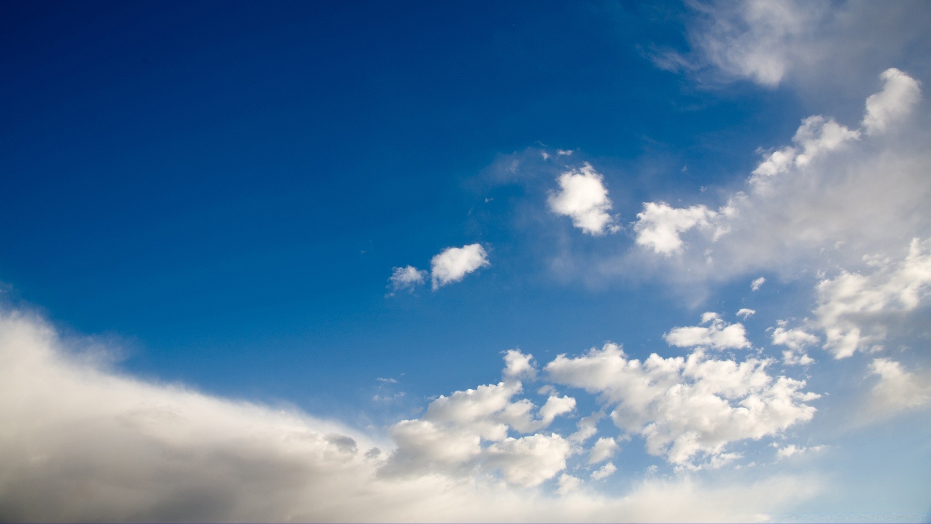 ciel nature ciel en plein air soleil beau temps météo météorologie été vers le bas ciel lumière lumière du jour pluie atmosphère haute paysage espace nuageux bouffi