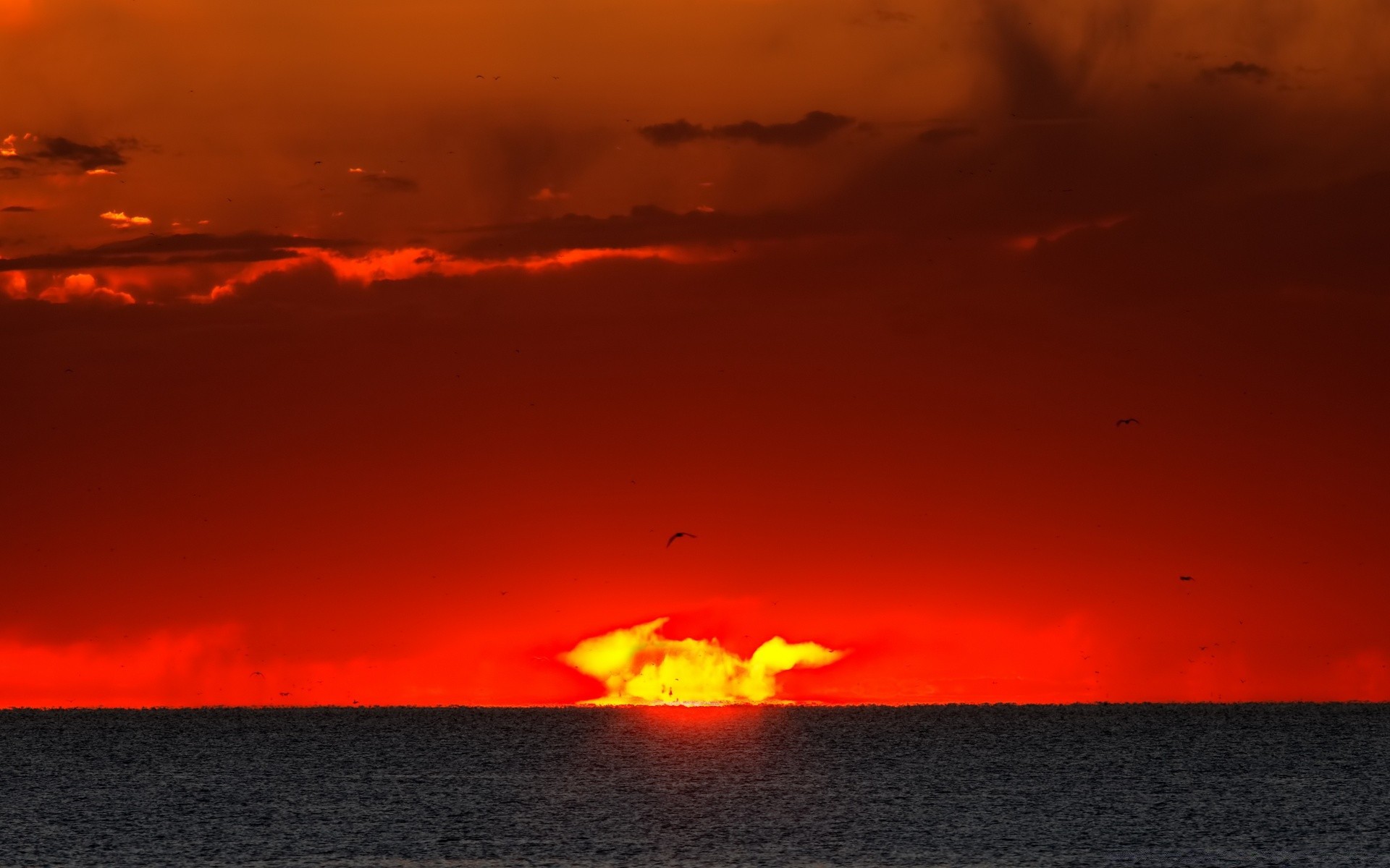 cielo tramonto sera alba sole spiaggia mare oceano crepuscolo acqua illuminato cielo paesaggio paesaggio tempesta