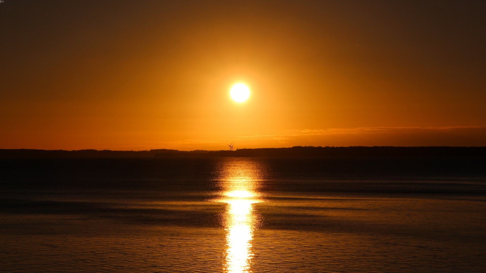 the sky sunset sun dawn water evening dusk beach sea ocean fair weather seascape sky