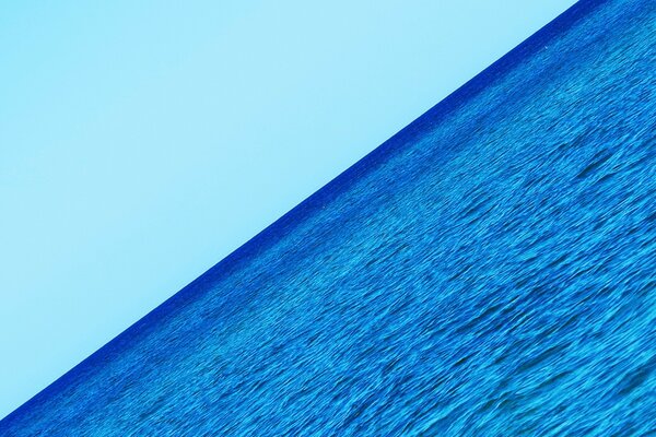 Horizon turquoise sur le bureau