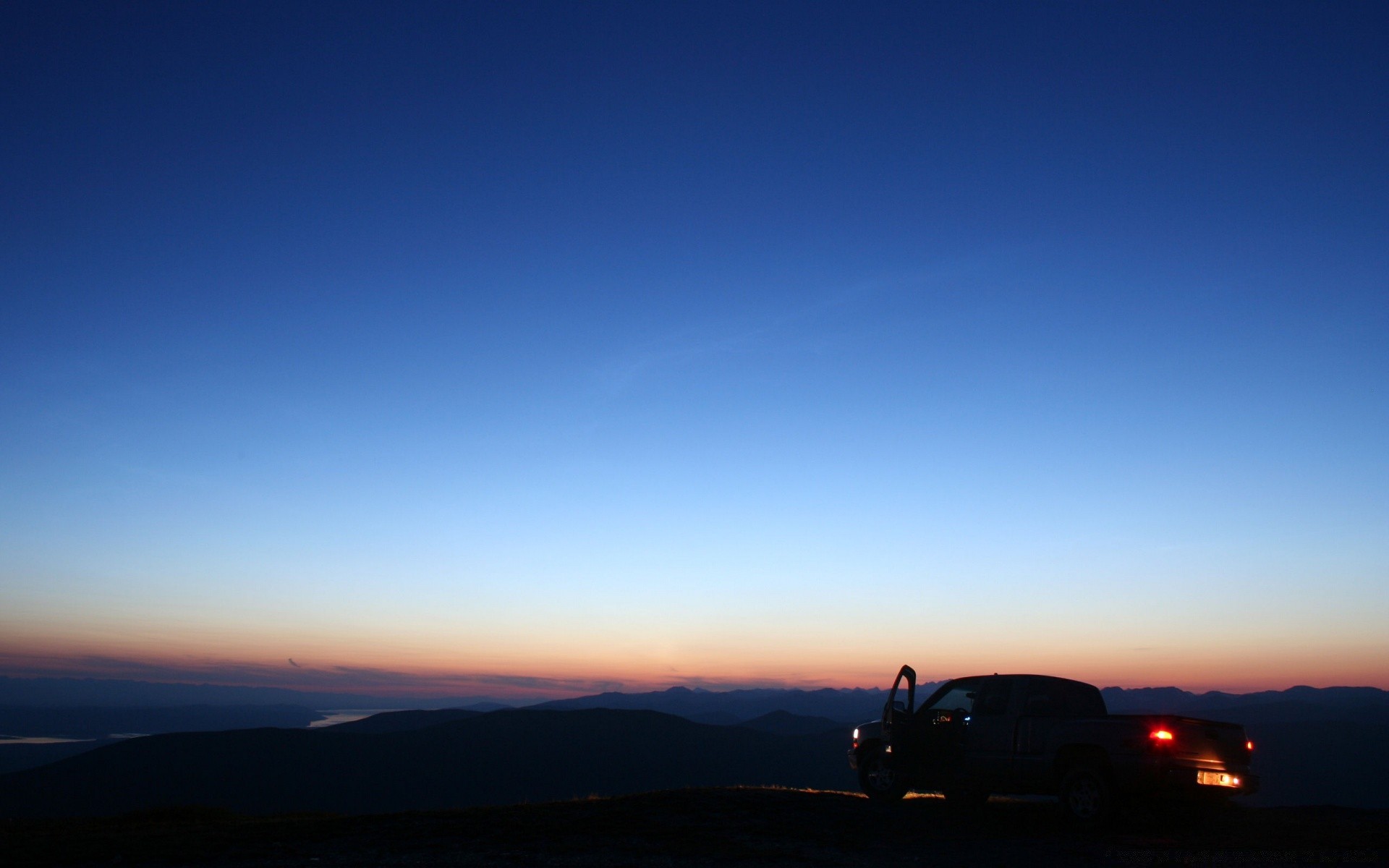 himmel sonnenuntergang himmel mond dämmerung dämmerung landschaft abend reisen licht sonne silhouette berge nebel im freien wüste