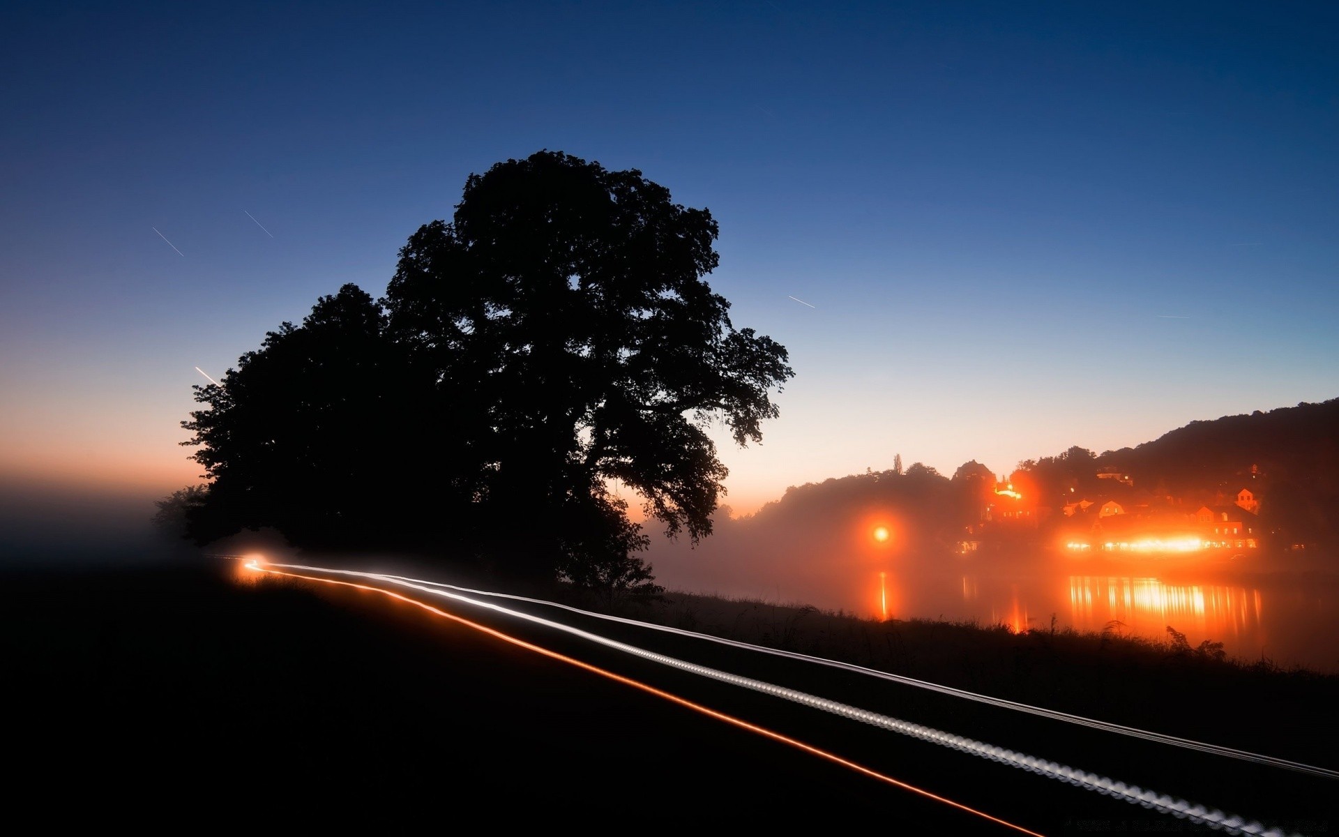 céu pôr do sol noite amanhecer sol céu crepúsculo luz viajar ao ar livre natureza paisagem escuro silhueta estrada retroiluminado