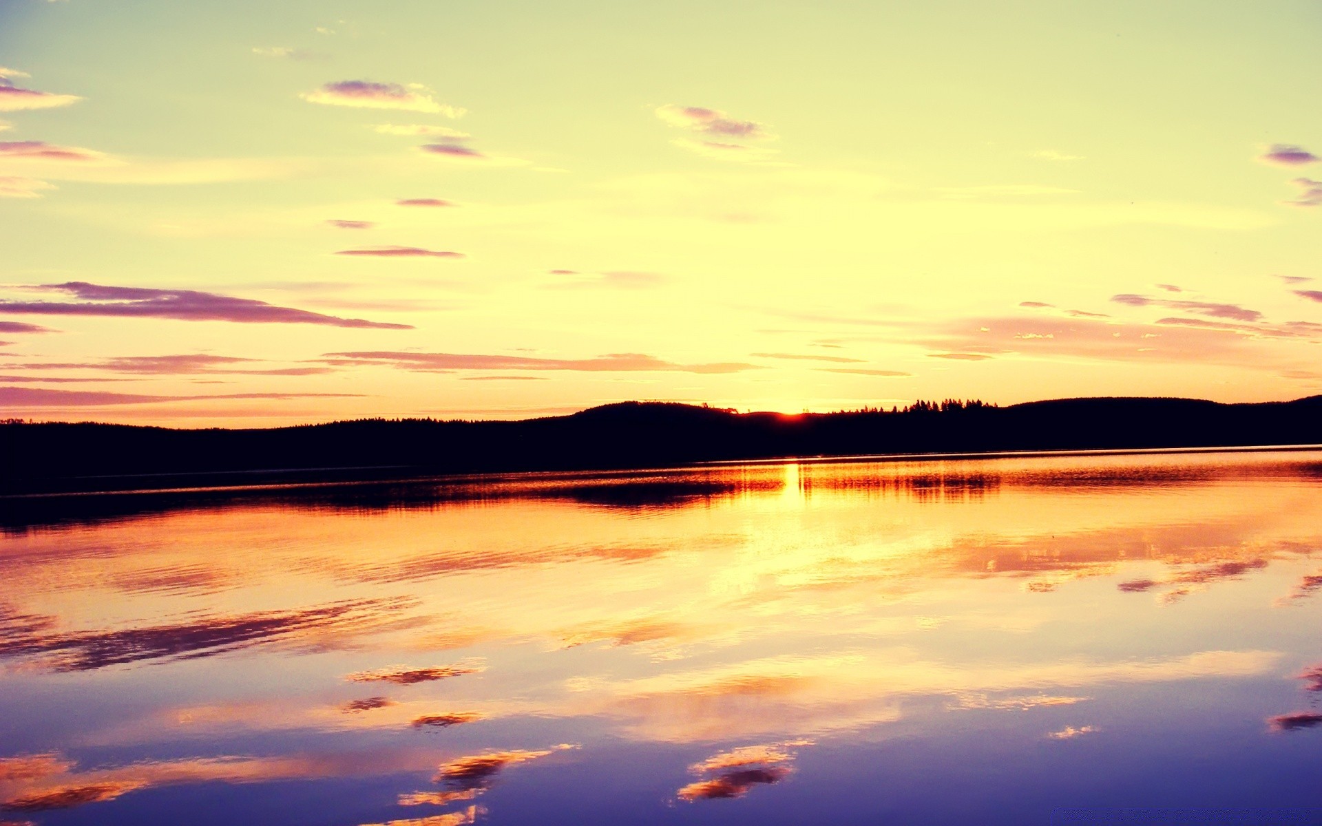 ciel coucher de soleil aube paysage soir eau ciel crépuscule réflexion soleil lac lumière nature mer en plein air plage