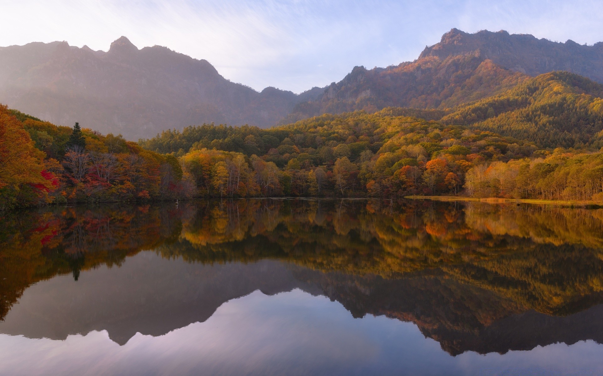 lago paesaggio acqua montagna fiume viaggi riflessione alba natura scenico autunno all aperto albero tramonto luce del giorno cielo nebbia legno valle