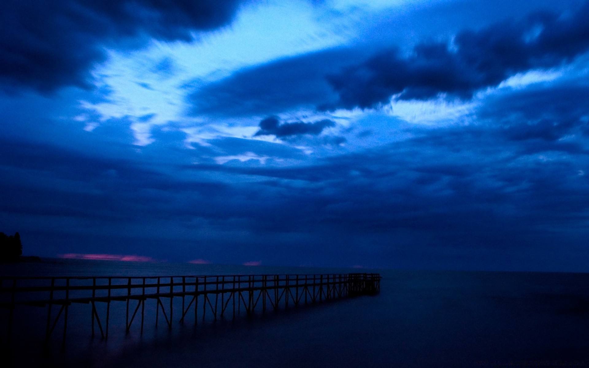 the sky sunset sky landscape dusk light ocean evening sea water weather sun beach dawn nature cloud daylight outdoors fair weather seascape