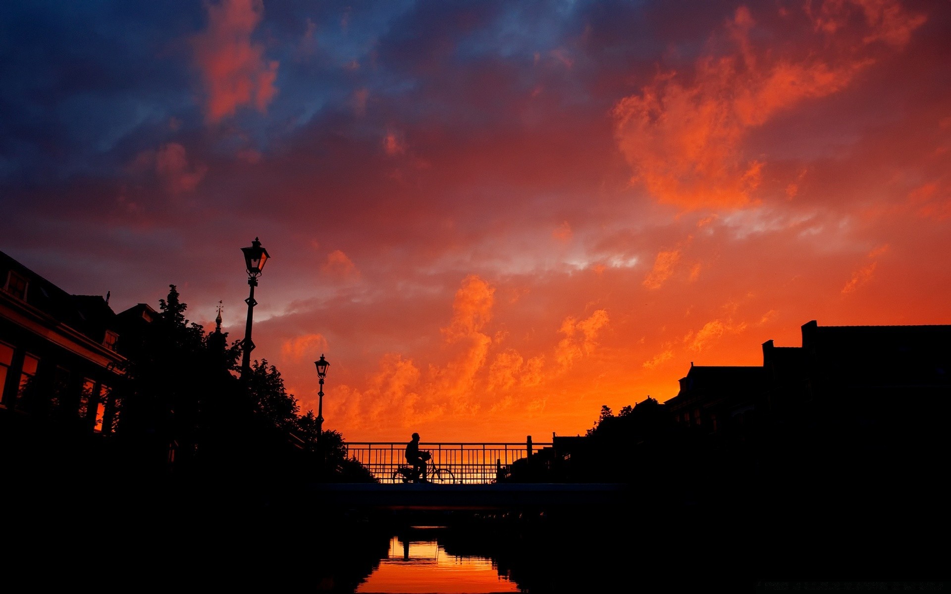 cielo tramonto sera alba crepuscolo silhouette cielo acqua luce sole architettura illuminato viaggi città