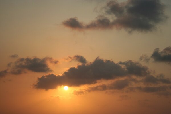 Himmel Schönheit goldener Sonnenuntergang