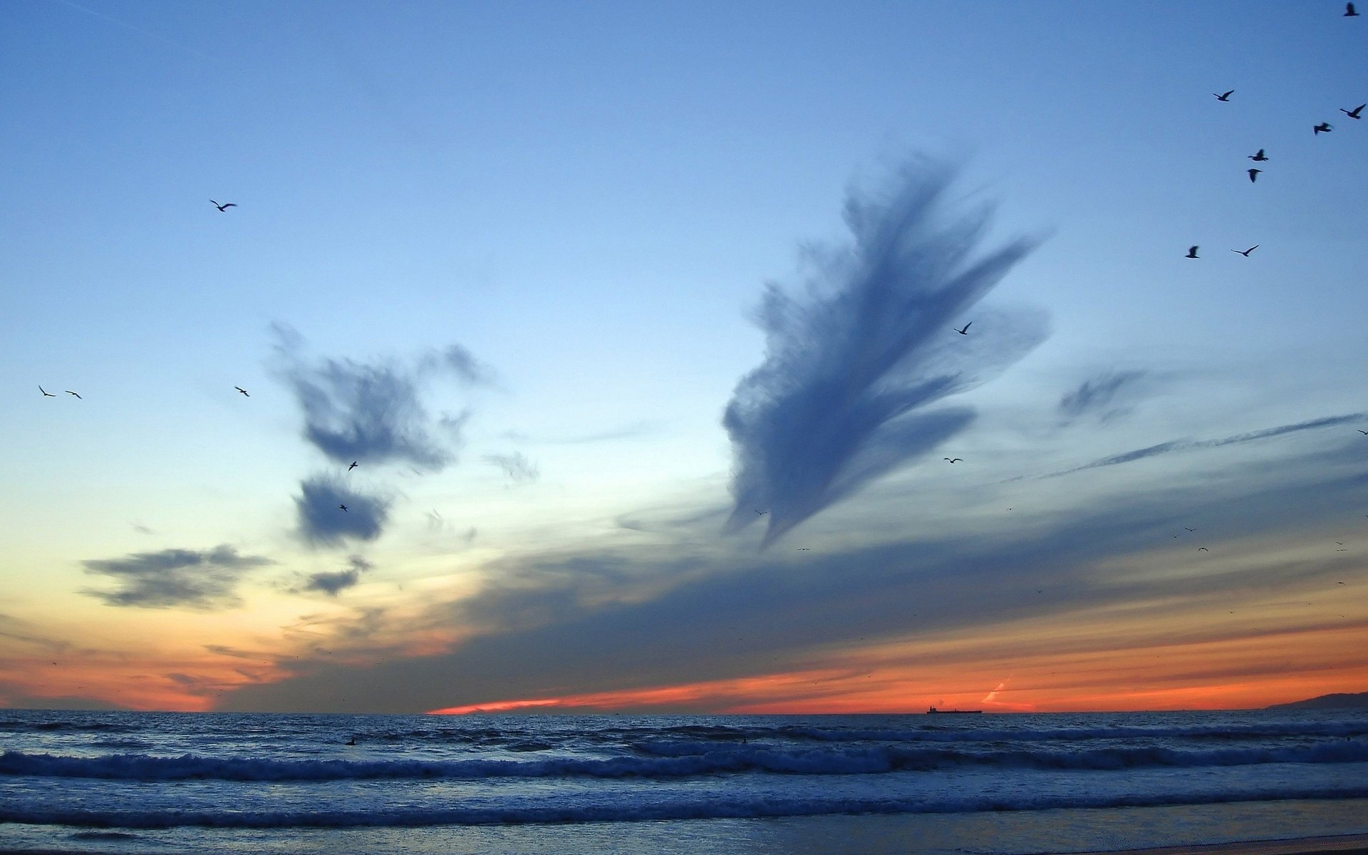 天空 天空 水 日落 景观 太阳 海滩 海 自然 海洋 日出 夏天 好天气