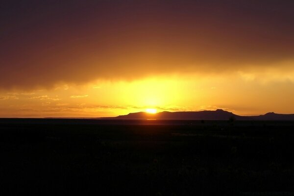 The evening sun is falling below the horizon