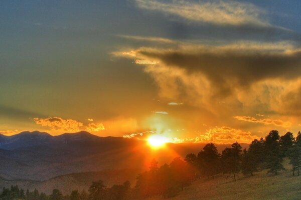 Dawn over the mountain ranges. Autumn