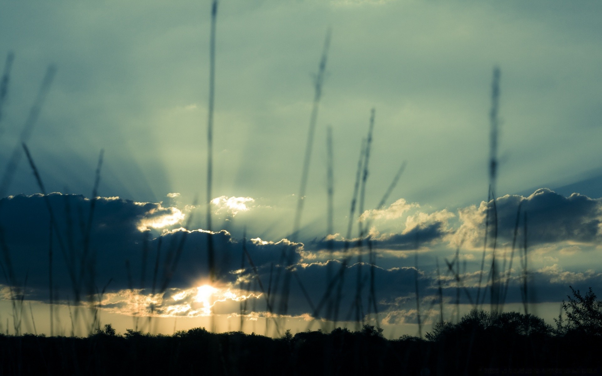 céu céu paisagem vento pôr do sol eletricidade energia poder ambiente sol moedor amanhecer silhueta indústria natureza tempestade varicela luz produção ecologia