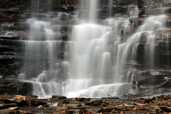 Many small waterfalls, nature