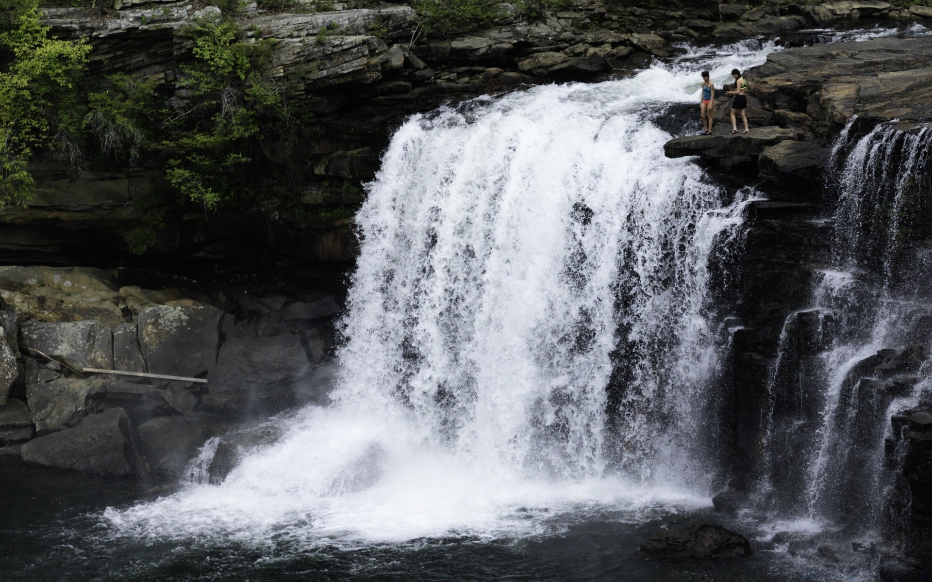 wasserfälle wasser wasserfall fluss verkehr fluss kaskade im freien reisen rock rapids fluss landschaft spritzen natur medium nass