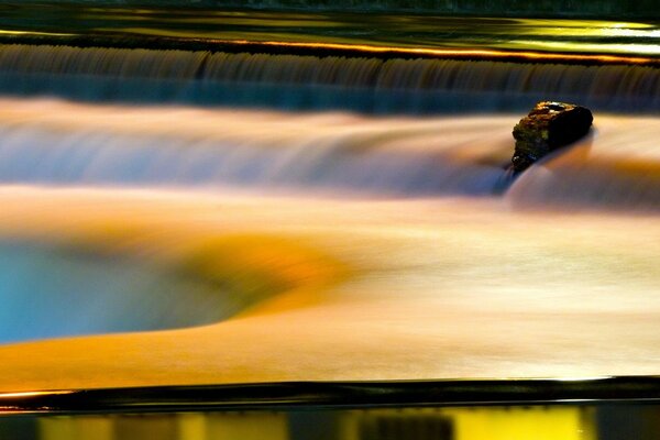 Foto insolita delle Cascate del Niagara