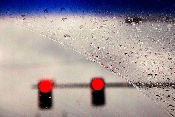 Traffic light through the windshield