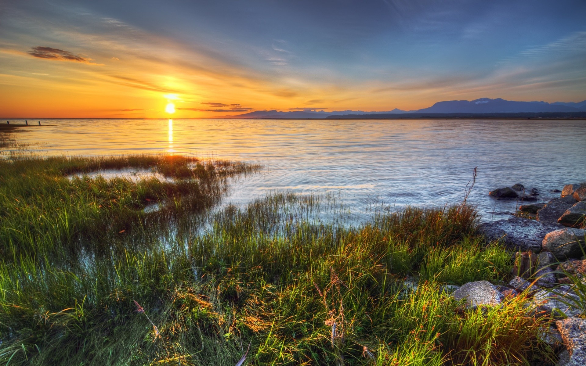 lake sunset dawn water dusk landscape evening sun nature sky reflection sea fair weather ocean