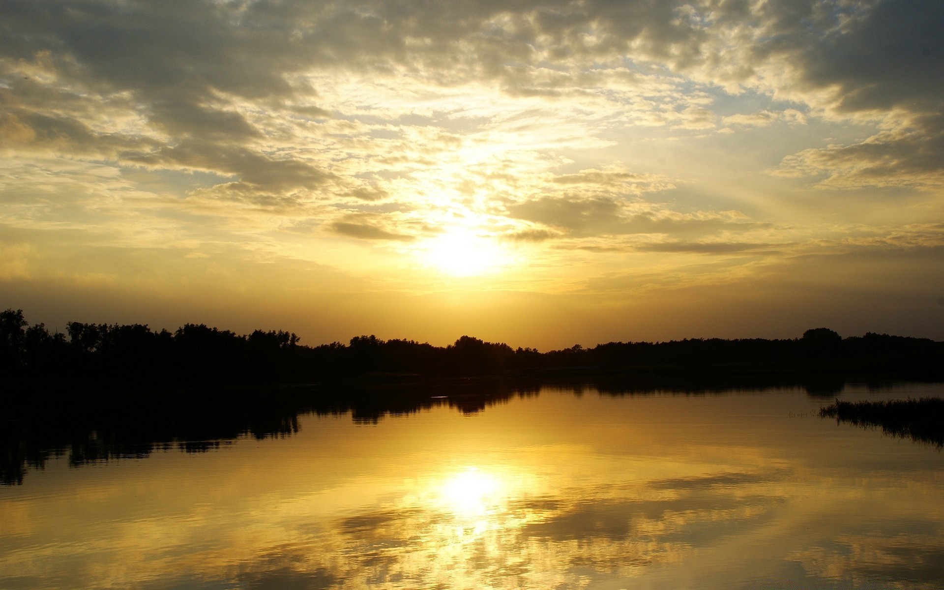 lago tramonto alba sole natura cielo paesaggio bel tempo sera all aperto acqua crepuscolo estate tempo