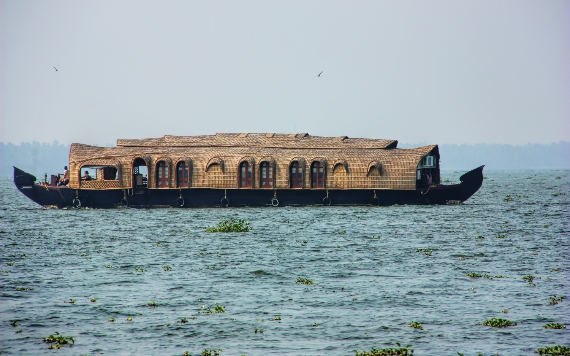 lac eau voyage voiture bateau lumière du jour système de transport paysage à l extérieur rivière ciel maison tourisme bateau mer